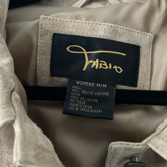 Vintage Fabio Women’s Suede Tan Jacket Size Medium. - Picture 3 of 3
